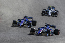 Marcus Ericsson, Sauber C36 and Pascal Wehrlein, Sauber C36