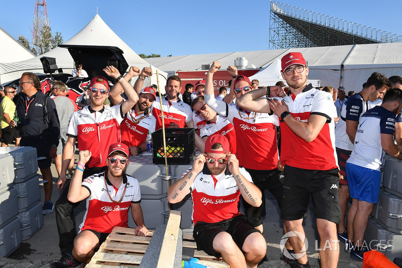 Sauber at the raft race