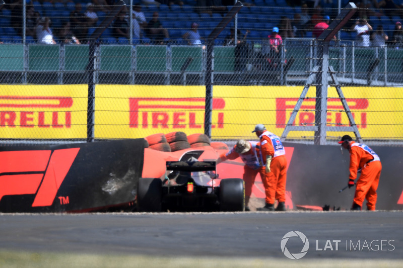 Brendon Hartley, Scuderia Toro Rosso STR13, dopo l'incidente