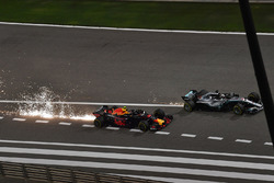 Макс Ферстаппен, Red Bull Racing RB14, Льюіс Хемілтон, Mercedes-AMG F1 W09 EQ Power+