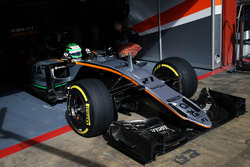 Nico Hulkenberg, Sahara Force India F1 VJM09 leaves the pits