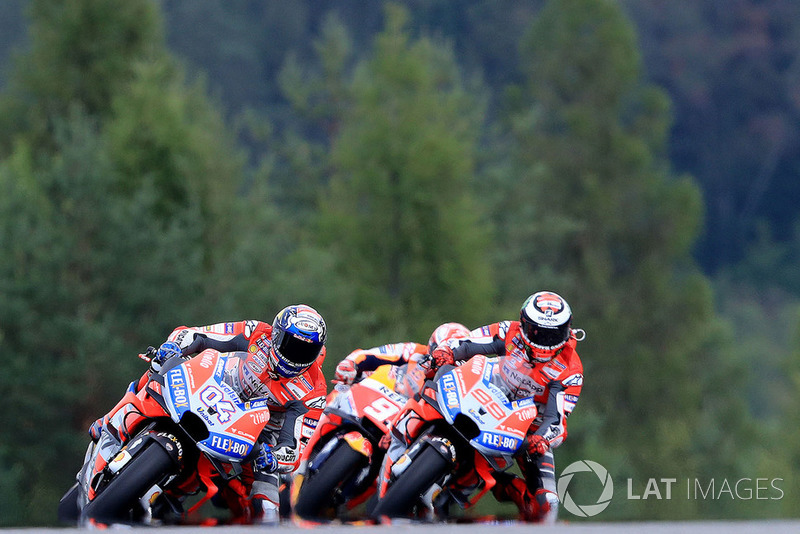 Jorge Lorenzo llegó a liderar la carrera en los compases finales