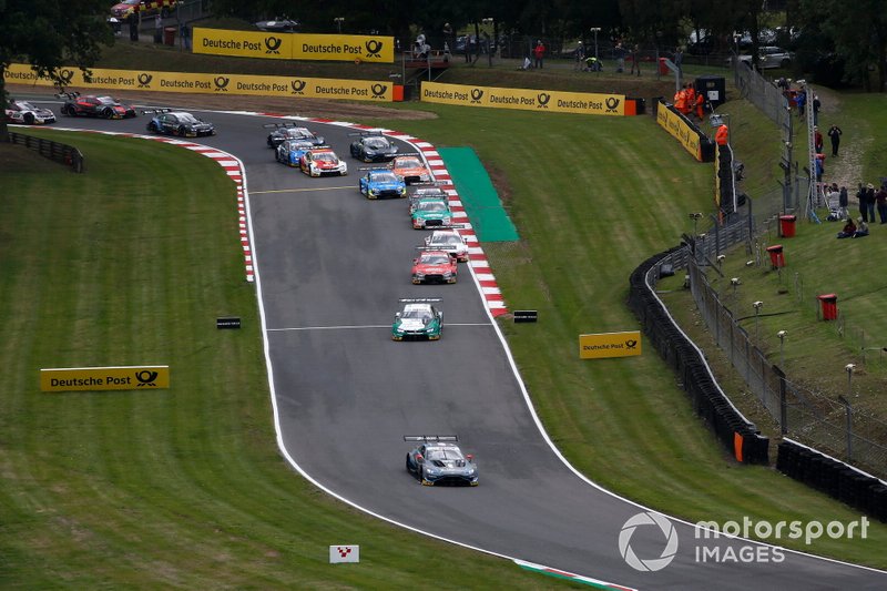 Start action, Paul Di Resta, R-Motorsport, Aston Martin Vantage AMR leads