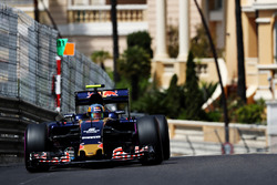 Carlos Sainz Jr., Scuderia Toro Rosso STR11