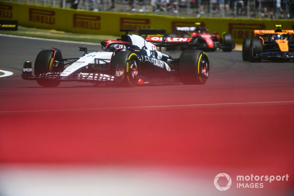 Nyck de Vries, AlphaTauri AT04, Lando Norris, McLaren MCL60, Carlos Sainz, Ferrari SF-23