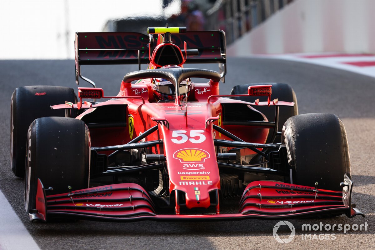 Carlos Sainz Jr., Ferrari SF21