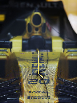 Renault Sport F1 Team RS16 in parc ferme
