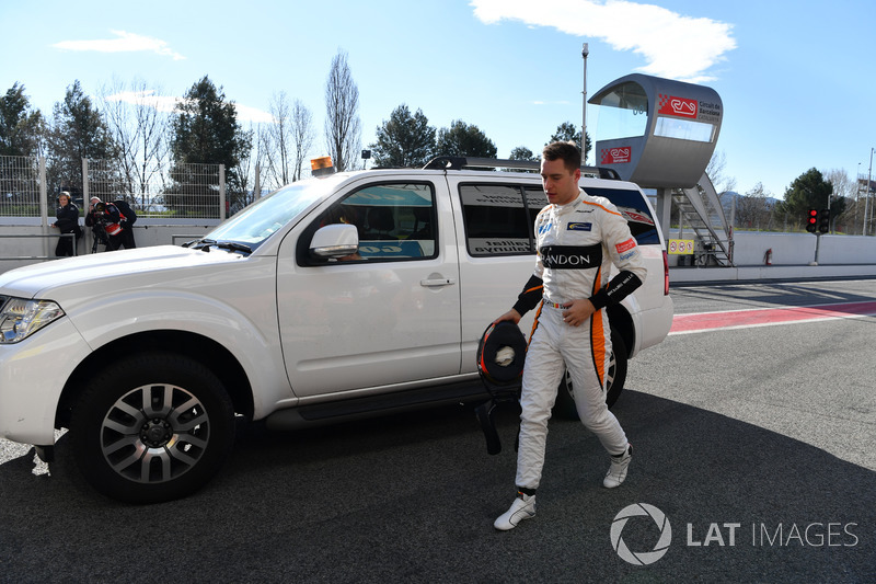 Stoffel Vandoorne, McLaren rentre au stand