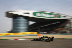 Карлос Сайнс-мол., Renault Sport F1 Team R.S. 18