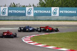 Валттері Боттас, Mercedes AMG F1 W09, Кімі Райкконен,Себастьян Феттель, Ferrari SF71H