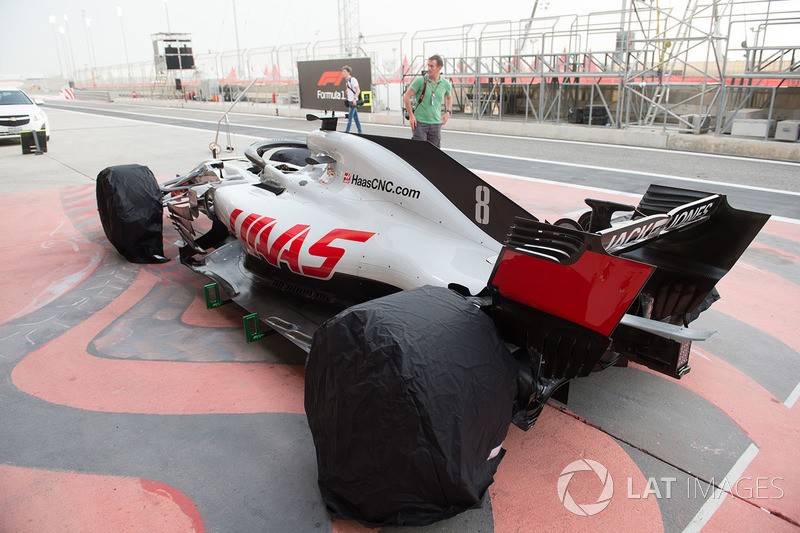 Haas F1 Team VF-18