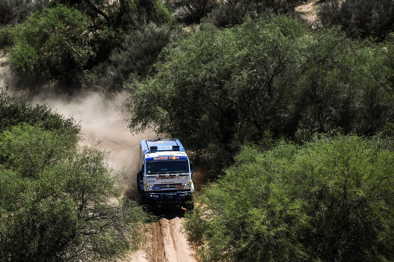 #500 Team Kamaz Master: Едуард Ніколаєв, Євген Яковлєв, Володимир Рибаков