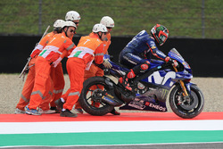 Maverick Viñales, Yamaha Factory Racing, dopo la caduta