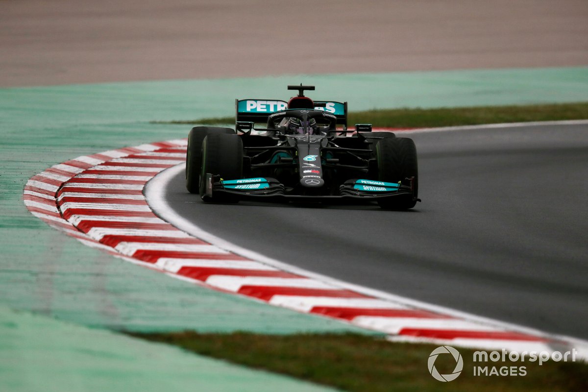 Lewis Hamilton, Mercedes W12