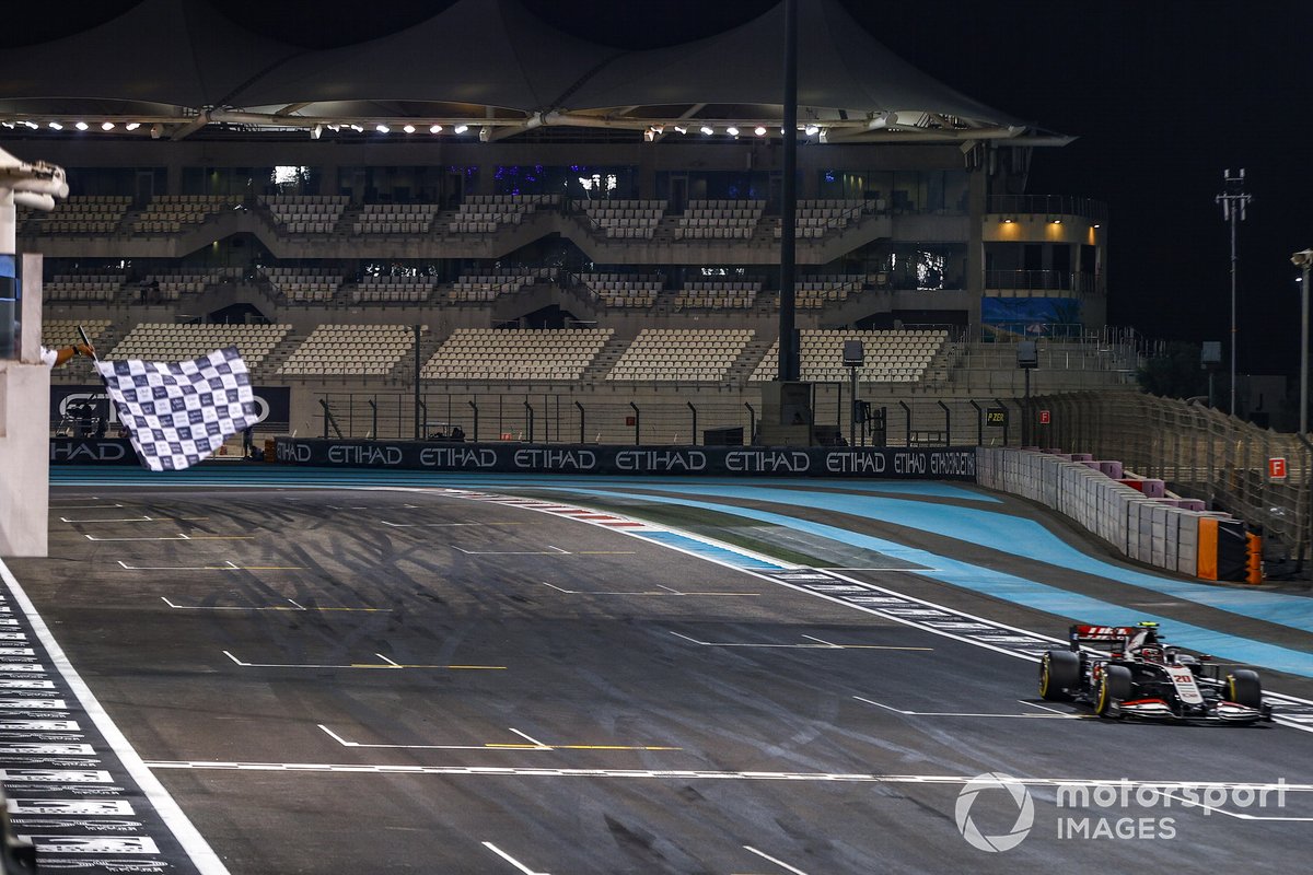 Kevin Magnussen, Haas VF-20, passes the chequered flag at the end of the race