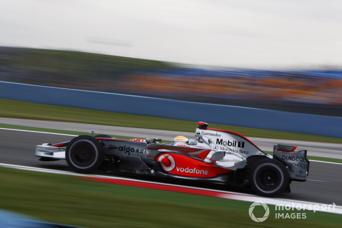 Lewis Hamilton, McLaren MP4-23 Mercedes