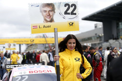 Gridgirl für Lucas Auer, Mercedes-AMG Team HWA, Mercedes-AMG C63 DTM