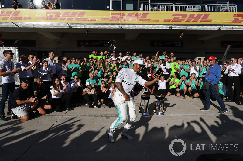 Mercedes celebra el campeonato de constructores de F1 2017