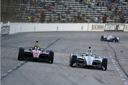 Robert Wickens, Schmidt Peterson Motorsports Honda, Josef Newgarden, Team Penske Chevrolet