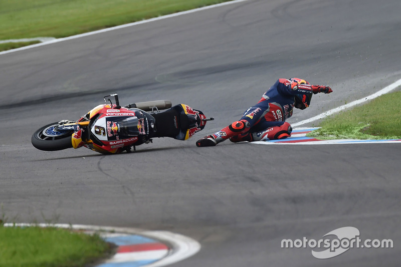 Choque de Stefan Bradl, Honda World Superbike Team