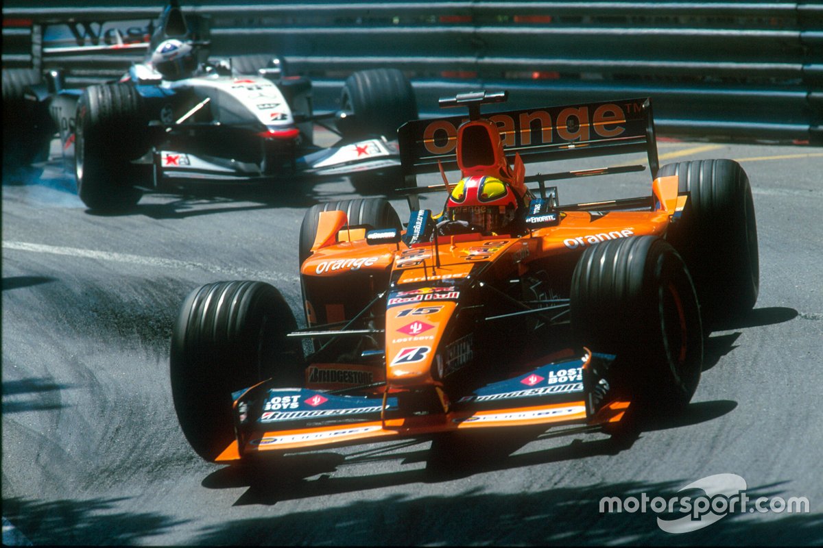 Enrique Bernoldi, Arrows A22 Asiatech ve David Coulthard, Mclaren MP4-16