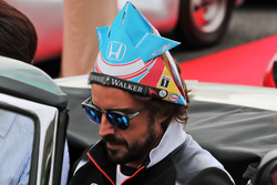 Fernando Alonso, McLaren op de parade
