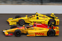 IndyCar Photos - Ryan Hunter-Reay, Andretti Autosport Honda, Helio Castroneves, Team Penske Chevrolet