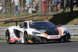#58 Garage 59 McLaren 650S GT3: Роб Белл, Альваро Паренте