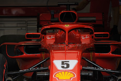 Автомобиль Ferrari SF71H