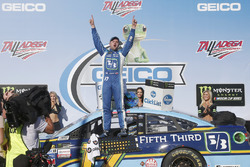 Yarış galibi Ricky Stenhouse Jr., Roush Fenway Racing Ford