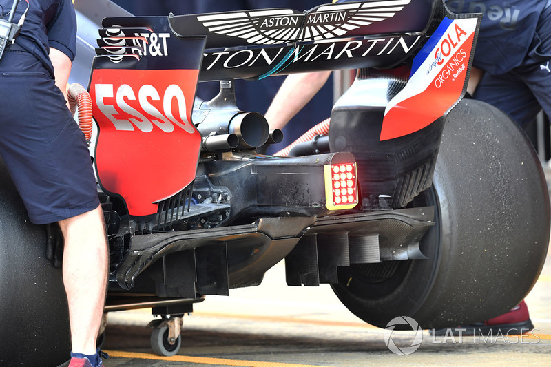 Red Bull Racing RB14 arka difüzör detay