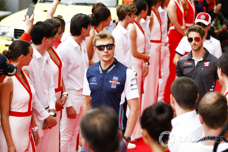 Сергей Сироткин, Williams, и Ромен Грожан, Haas F1 Team