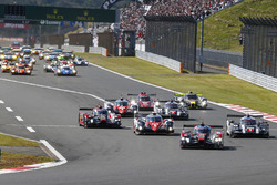Start: #8 Audi Sport Team Joest, Audi R18 e-tron quattro: Lucas di Grassi, Loic Duval, Oliver Jarvis