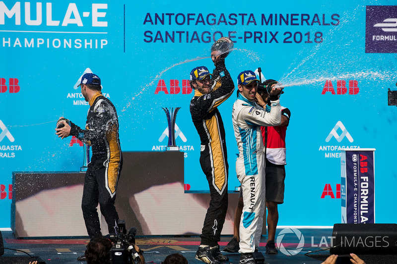 Jean-Eric Vergne, Techeetah, Andre Lotterer, Techeetah enjoy their Mumm Champagne on the podium with Sébastien Buemi, Renault e.Dams