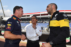 Christian Horner, Red Bull Racing Takım Patronu ve Alain Prost, Renault Sport F1 Team Danışmanı ve Cyril Abiteboul, Renault Sport F1 direktörü
