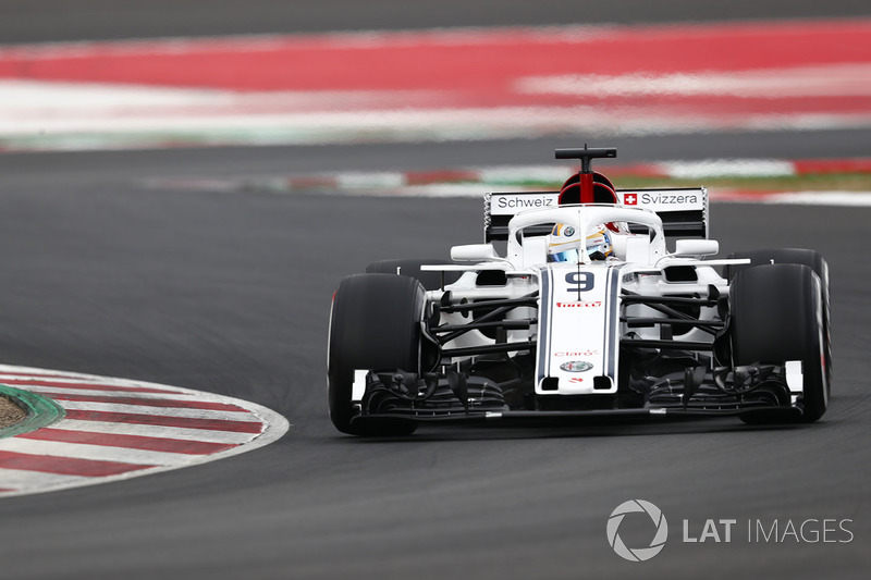 Sauber C37