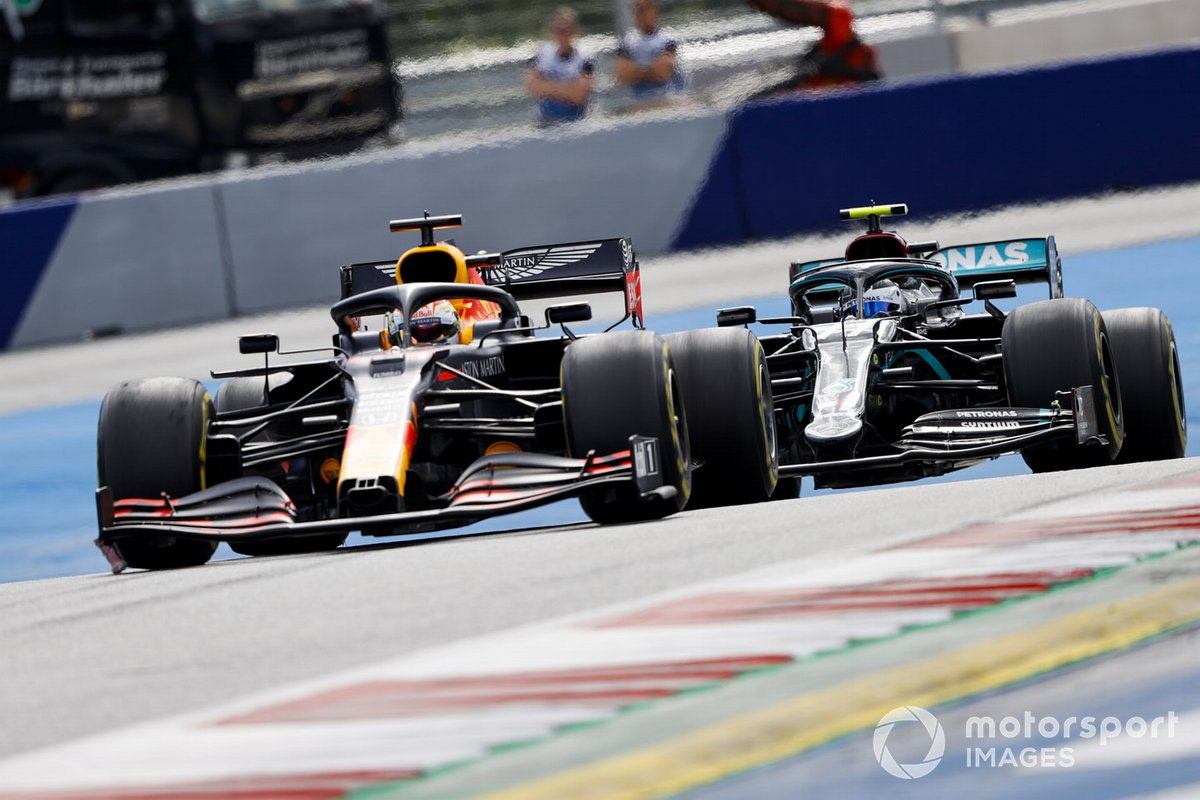 Max Verstappen, Red Bull Racing RB16, leads Valtteri Bottas, Mercedes F1 W11 EQ Performance
