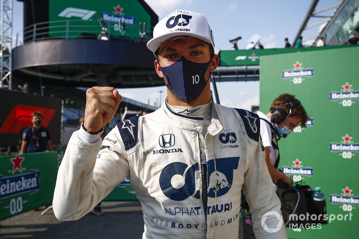 Race Winner Pierre Gasly, AlphaTauri celebrates in Parc Ferme