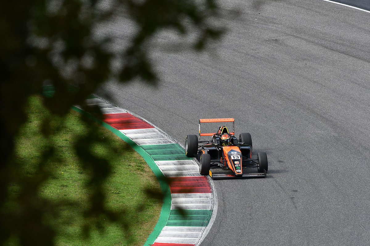 Джошуа Дюфек, Van Amersfoort Racing