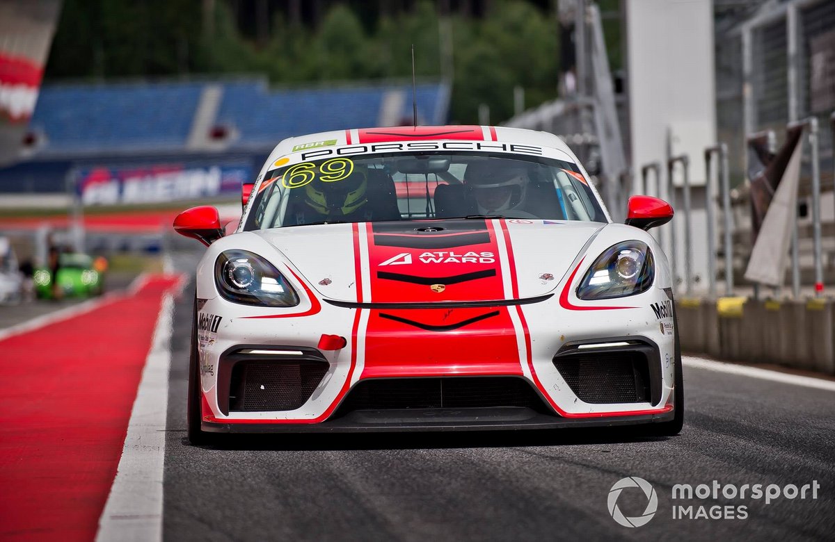 Mariusz Górecki, Porsche Cayman GT4 Clubsport