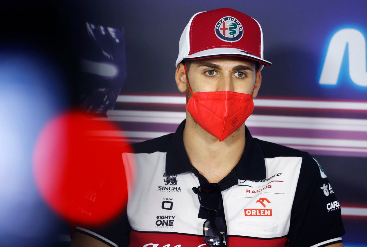 Antonio Giovinazzi sarà terzo pilota Ferrari nel 2022 per 12 GP