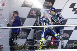 Podium: winnaar Valentino Rossi, Yamaha Factory Racing, tweede Jorge Lorenzo, Yamaha Factory Racing,