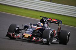 Карлос Сайнс-мол., Scuderia Toro Rosso STR11