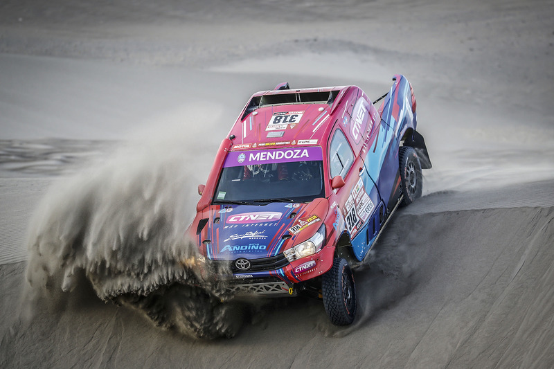 #318 Toyota: Лусіо Альварес, Роберт Хоуі