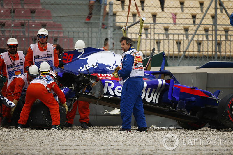 Hartley, 3. antrenmanda yaptığı büyük kazanın ardından