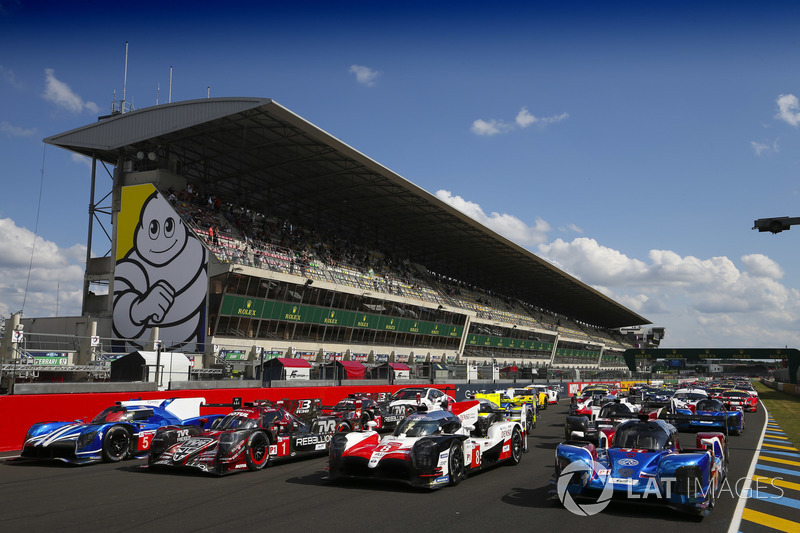 Official cars group photo