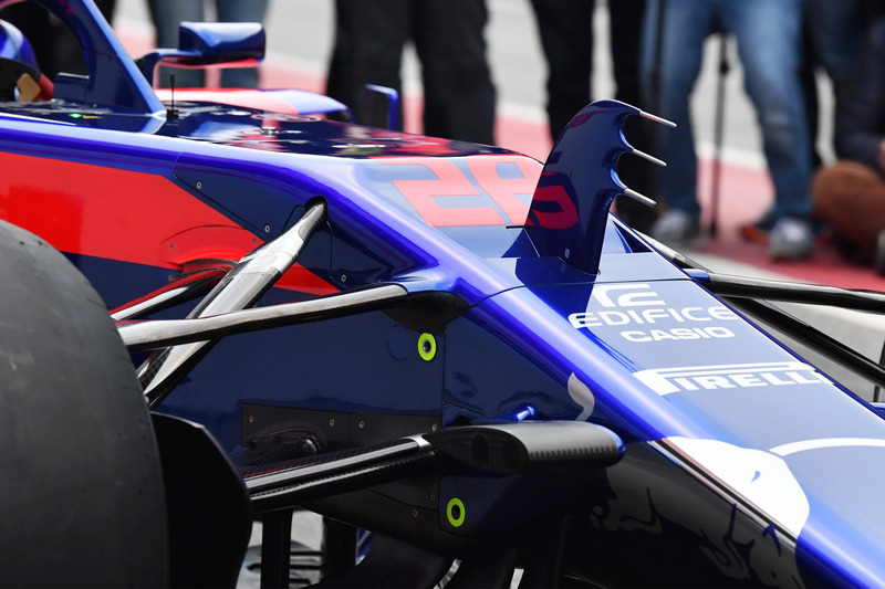 Носовой обтекатель Scuderia Toro Rosso STR13
