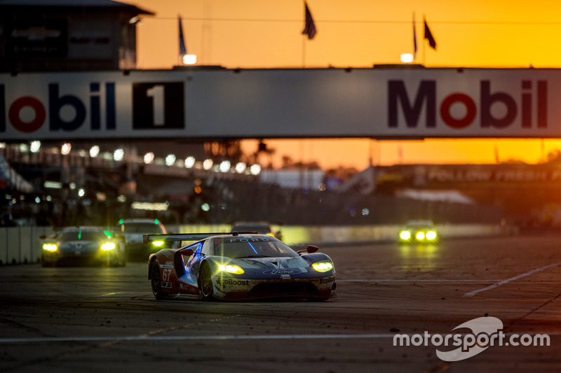 #67 Chip Ganassi Racing Ford GT: Ryan Briscoe, Richard Westbrook, Scott Dixon