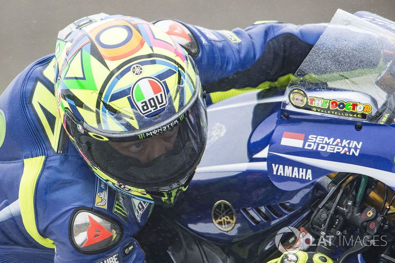 Sturz: Valentino Rossi, Yamaha Factory Racing
