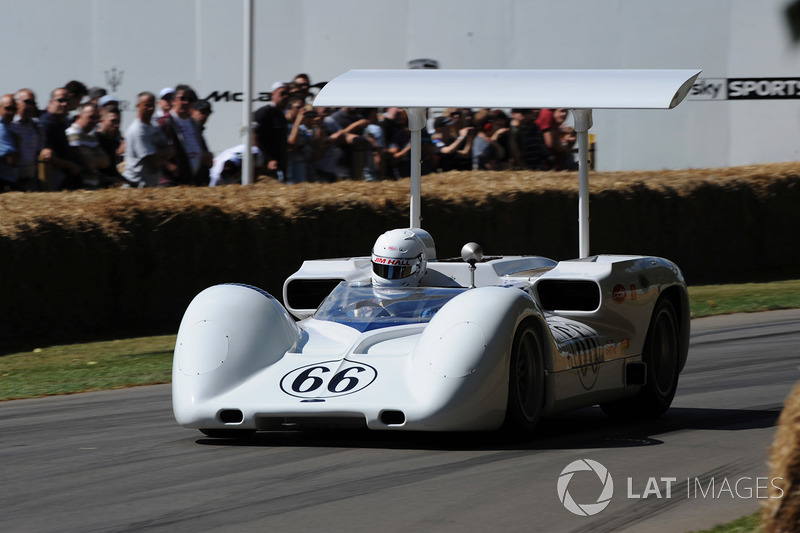 Chaparral 2E